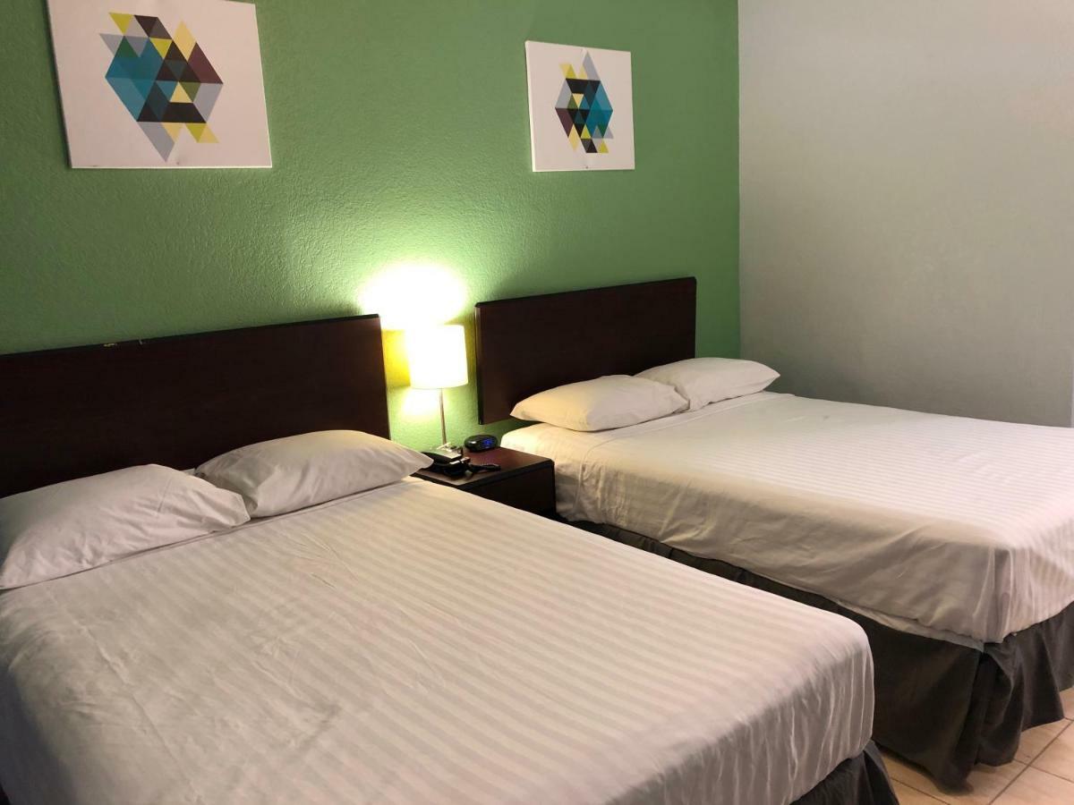 Hwy 59 Motel Laredo Medical Center 外观 照片